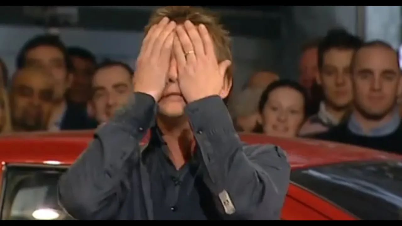 Clarkson vs Hammond: Battle of the hot hatch | Top Gear