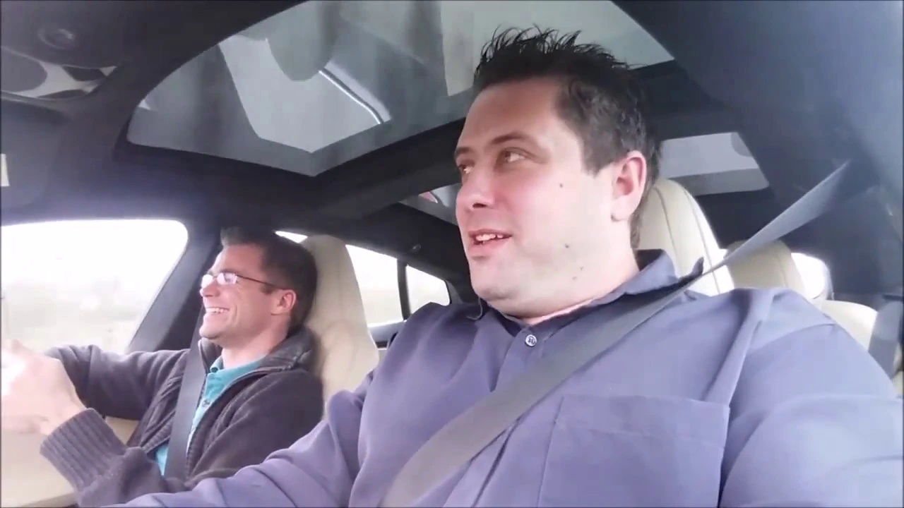 Essai Tesla Autopilot