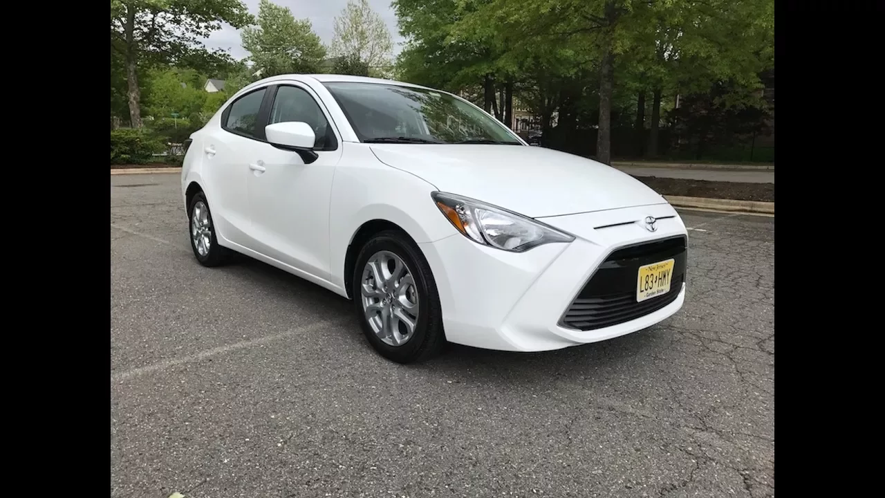 2017 Toyota Yaris iA 6-speed – Redline: Review
