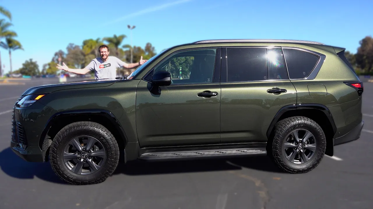 The 2025 Lexus LX 700h Is the Perfect $120,000 Ultra-Luxury Land Cruiser