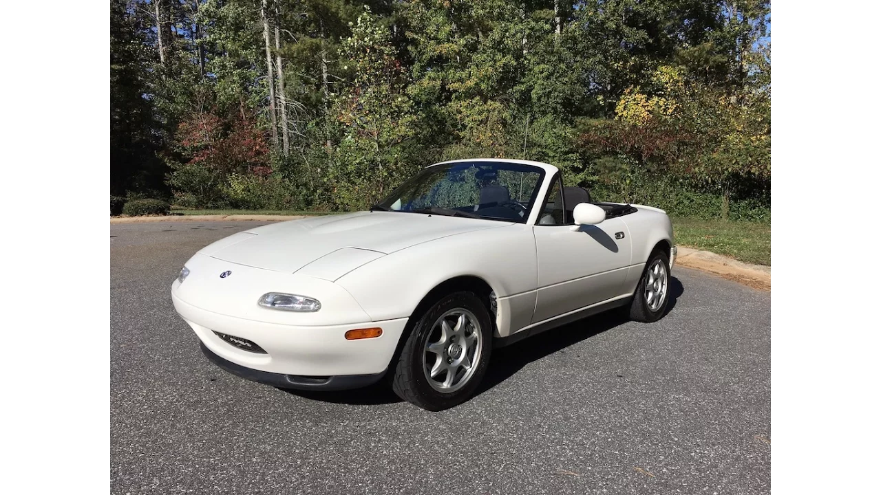 1995 Mazda MX-5 Miata – Redline: Review