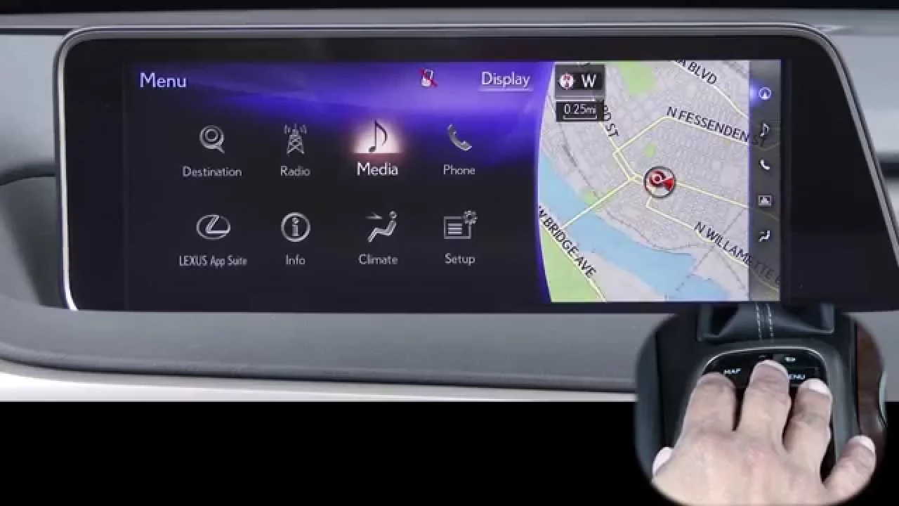 2016 Lexus RX Infotainment Review in 4K