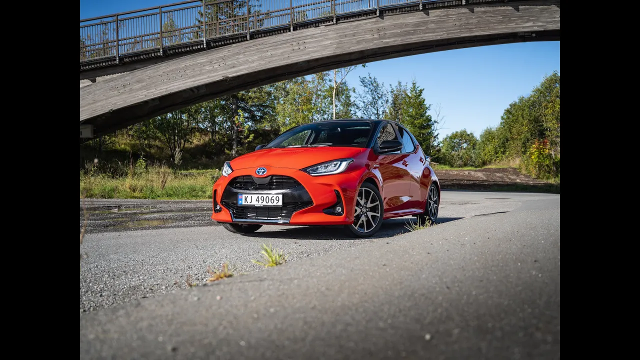 Kort test av Toyota Yaris Premiere Edition 2021 - 4. generasjon Yaris