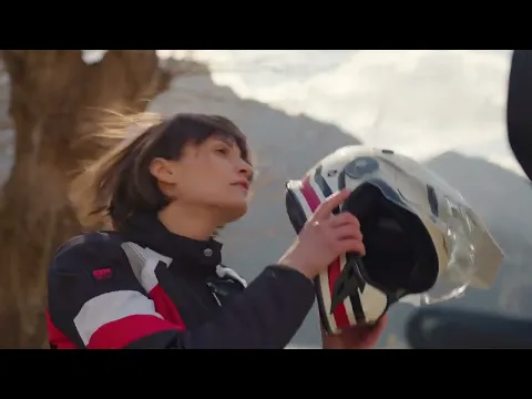 Moto Guzzi V85 Tt Travel 2021 Thumbnail alt