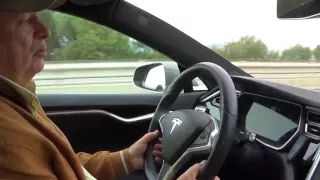 Autopilot Tesla : comment ça marche ?