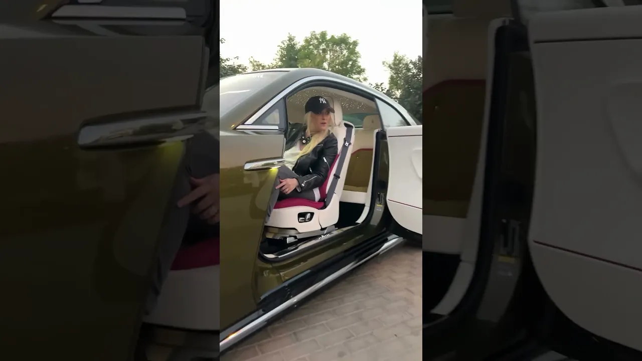 Check out the interior of the $500,000 all-electric Rolls-Royce Spectre 😍👀 #cars #luxury #electric