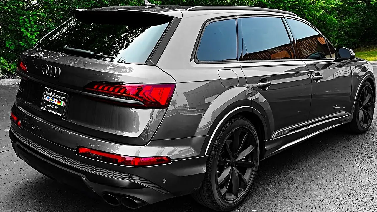 Audi SQ7 (2023) - impressive Performance Luxury SUV