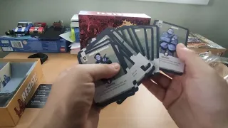 Resist! board game - unboxing