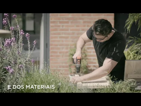 Furadeira e Parafusadeira de Impacto 20V BCD704C1-BR Black+Decker