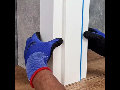 Porta de Madeira de Giro Direito e Esquerdo Curupixá 210x90cm Sarrafeada com Batente 14 a 22cm Vivace UV Lisa Artens