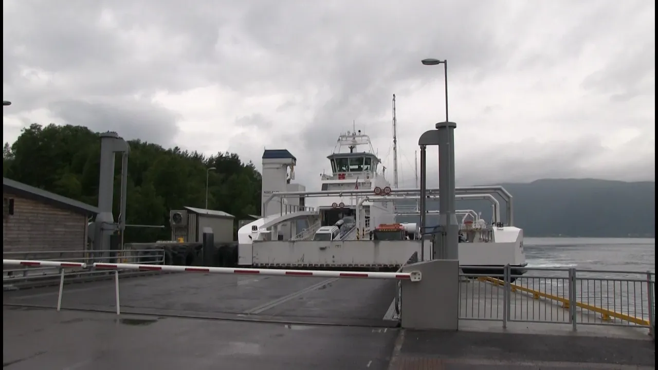 Battery powered ferry M/F Ampere