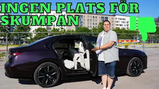 BMW i7 - Klart man ska ha en TV i baksätet | Elbilsmagasinet
