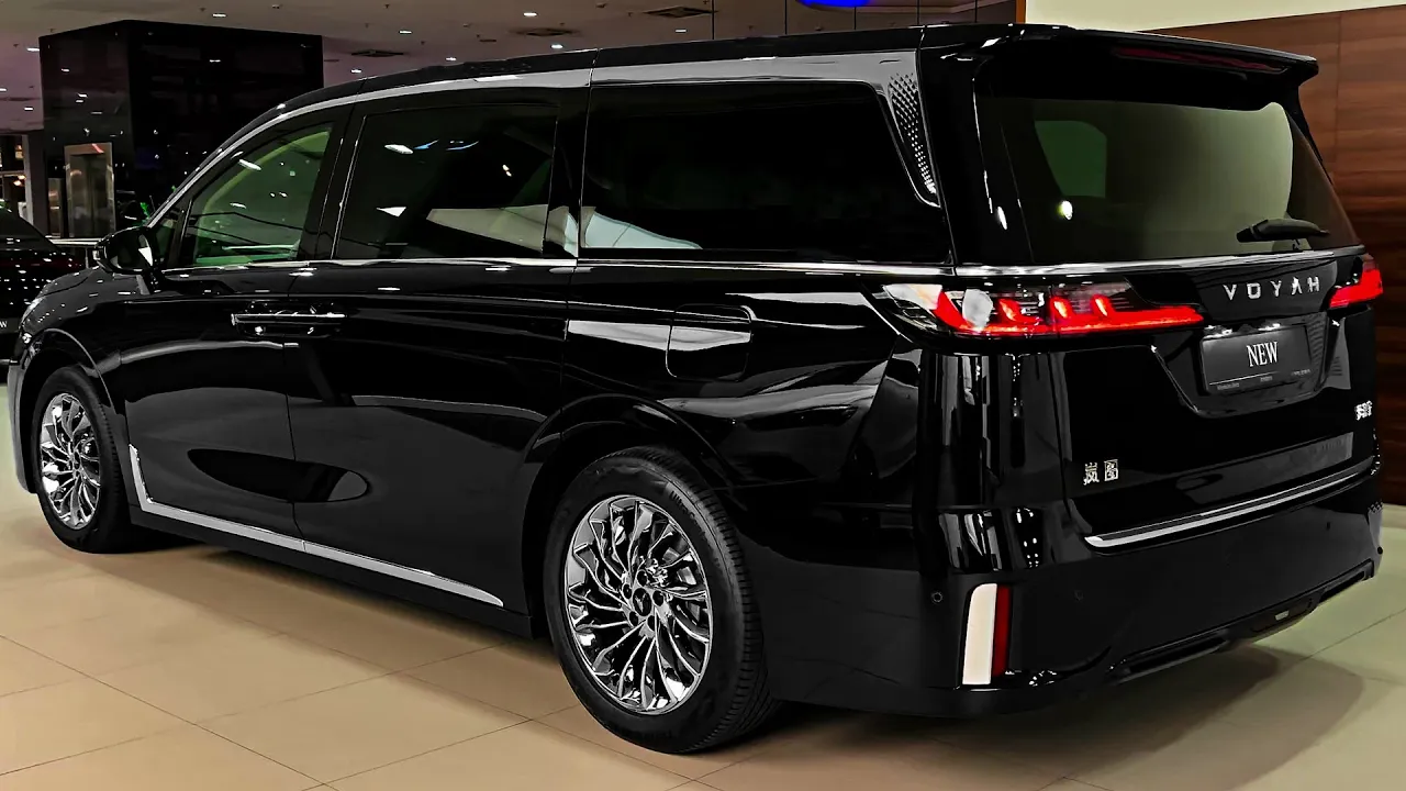 Voyah Dream (2024) - Ultra Luxury Family VIP!