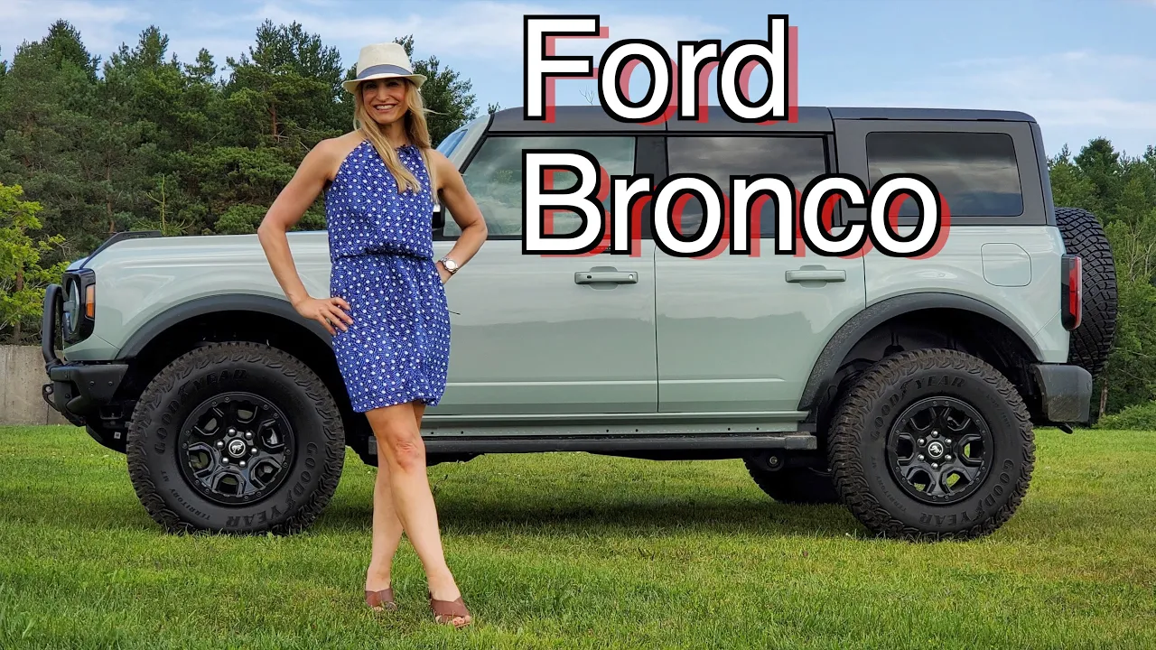 2022 Ford Bronco review // Eats huge bumps for Breakfast!