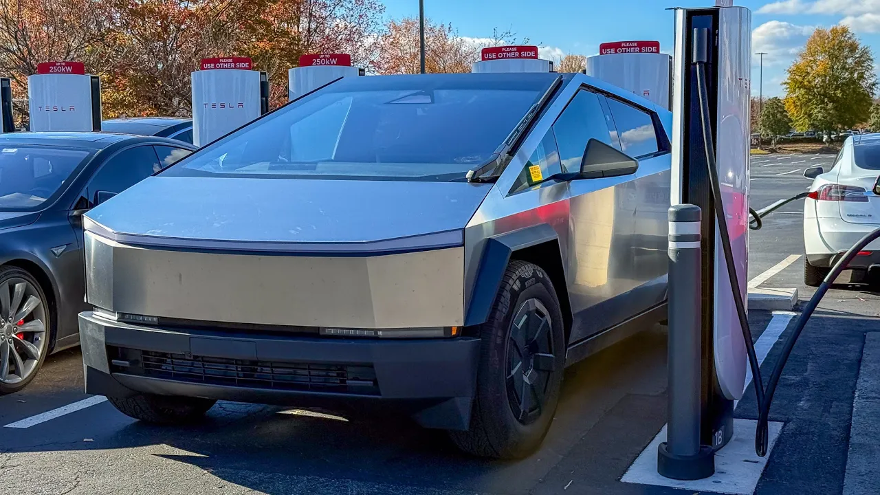Cybertruck Charging Is *Still* The Worst Charging New Tesla  - 10-80% Supercharging Test