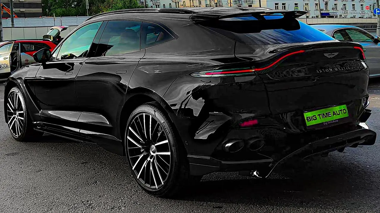 2023 Aston Martin DBX 707 - Ultra Luxury SUV in details!