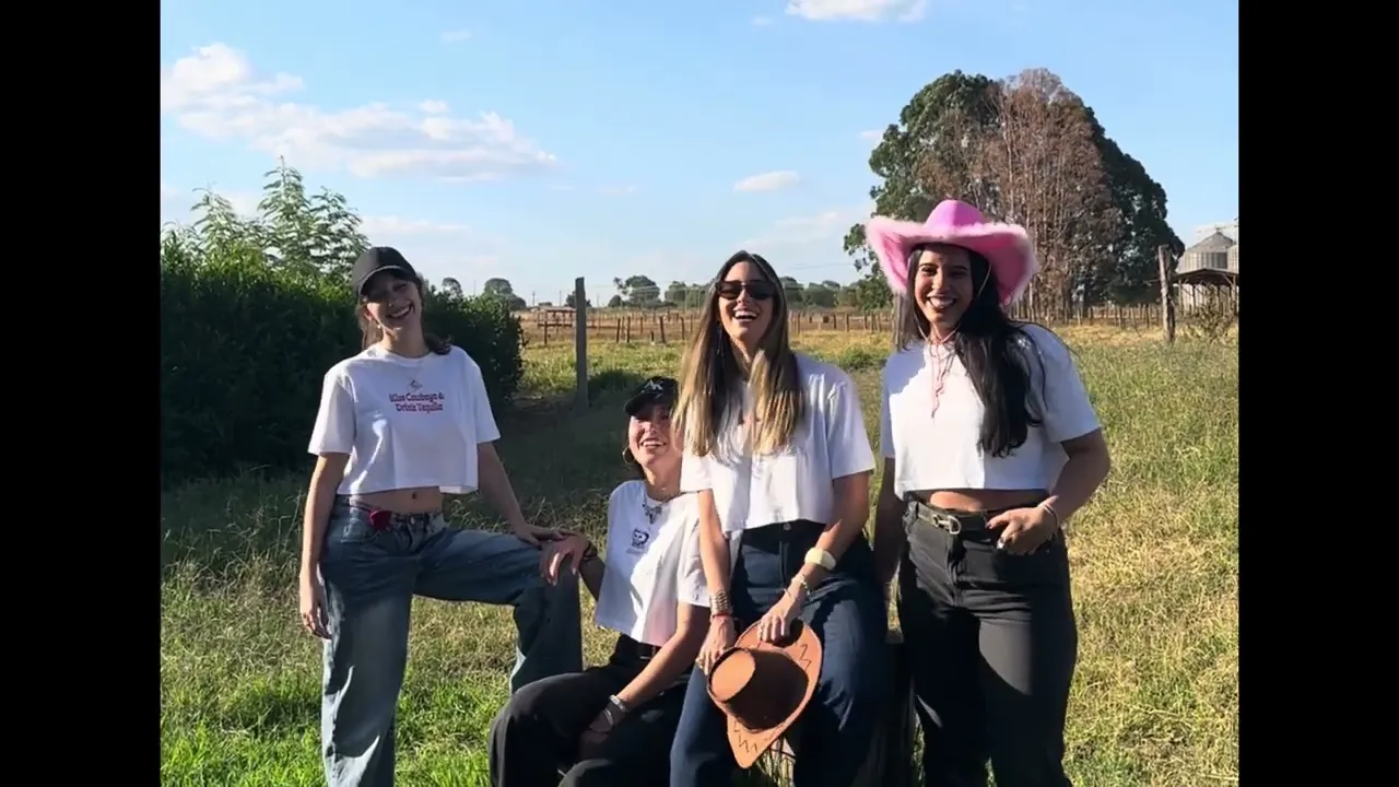 Vídeo de The Girls Clurb