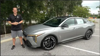 Does the 2025 Kia K4 GT-Line compete with a Toyota Corolla SE?