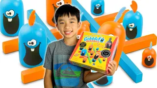 Gobblet Gobbers Unboxing and Review | Tic-Tac-Toe Family Board Game from Blue Orange Games
