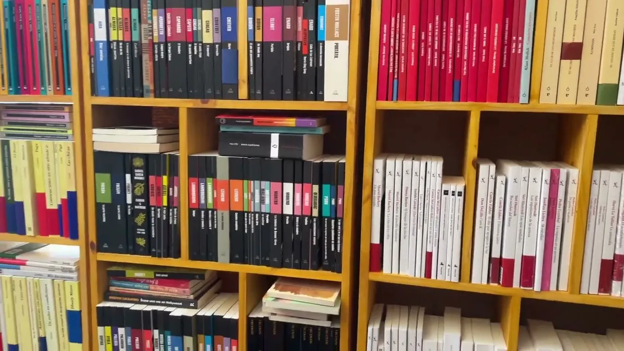 Video de Librería Aguilar | Compra y Venta de Libros Usados y Nuevos