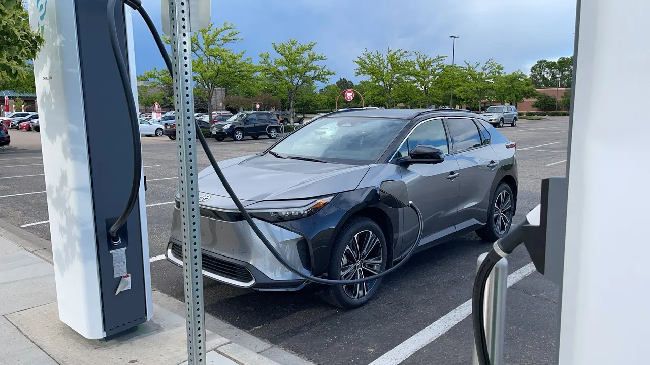 (Livestream) Toyota bZ4X AWD Highway Range Test