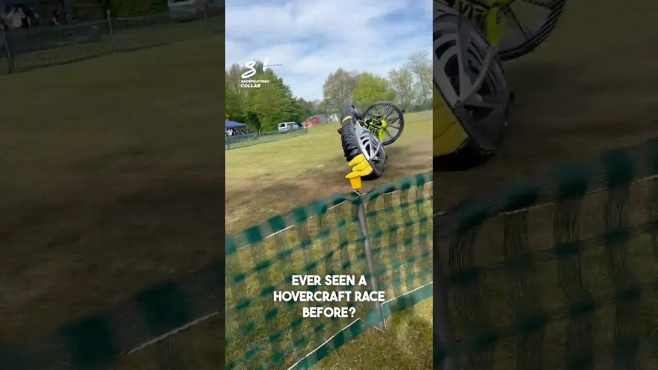 Hovercraft Racing! 🤩 ​⁠@Hovercrafthowtohub #hovercraft #racing #vehicles