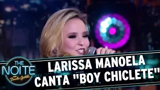 Larissa Manoela canta o hit 