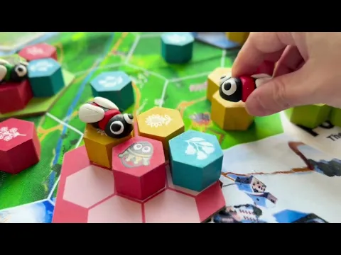 Forage, The Bee Game Review: “One of the Most Visually Stunning Tabletop Games I’ve Played”