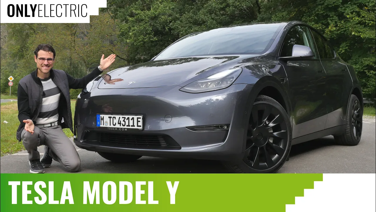 Tesla Model Y - Autobahn High Speed Test Drive of the AWD Long Range Version