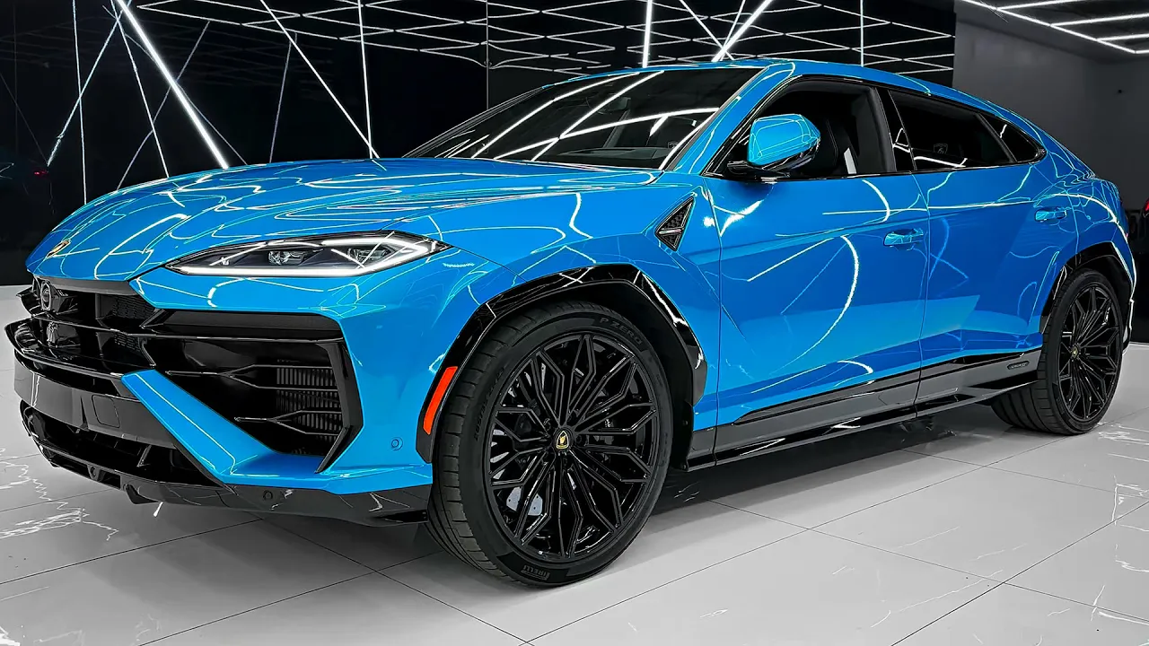 NEW Lambo URUS (2025) - Wild Sport Street SUV!