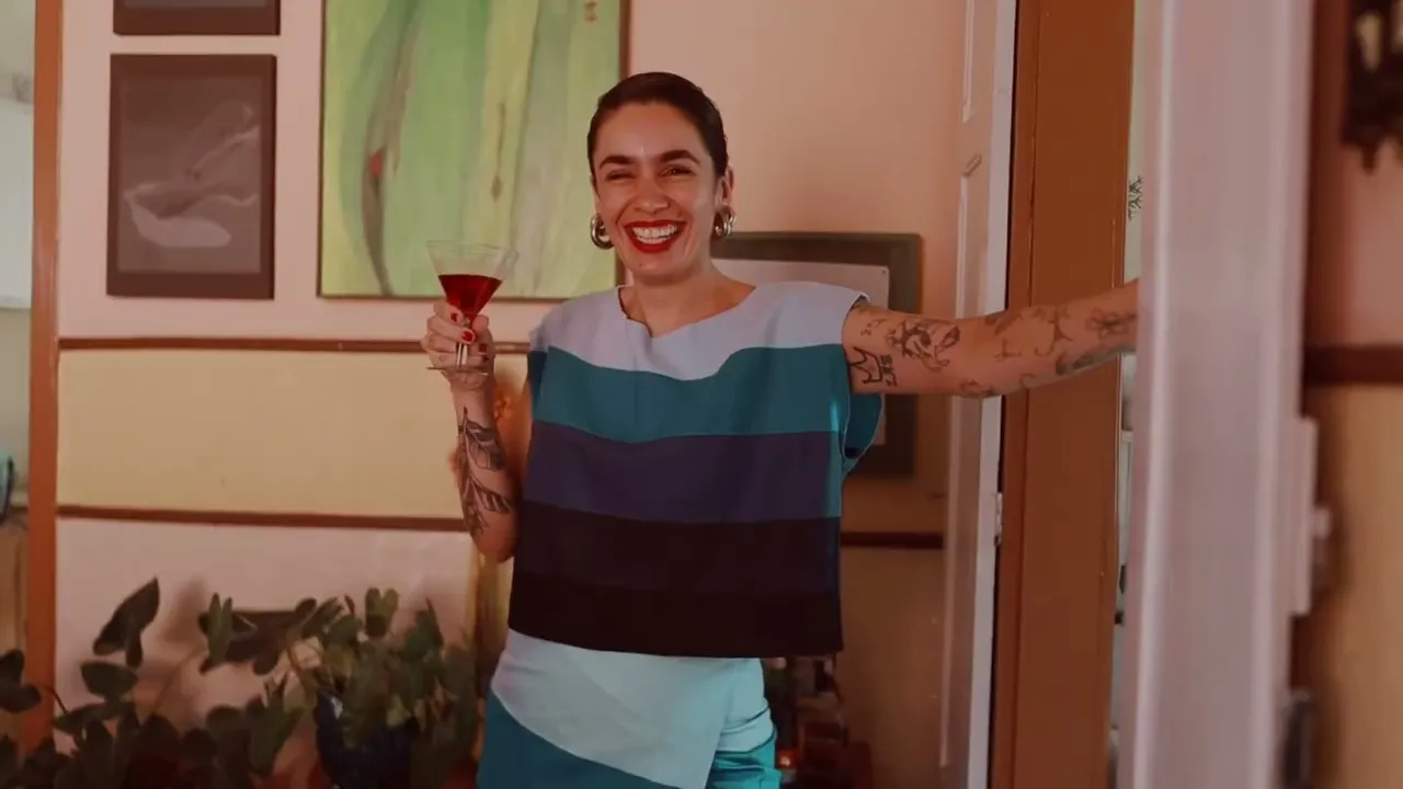 Vídeo de Marca De Biquini - Feita para a mulher real, que valoriza suas marcas.