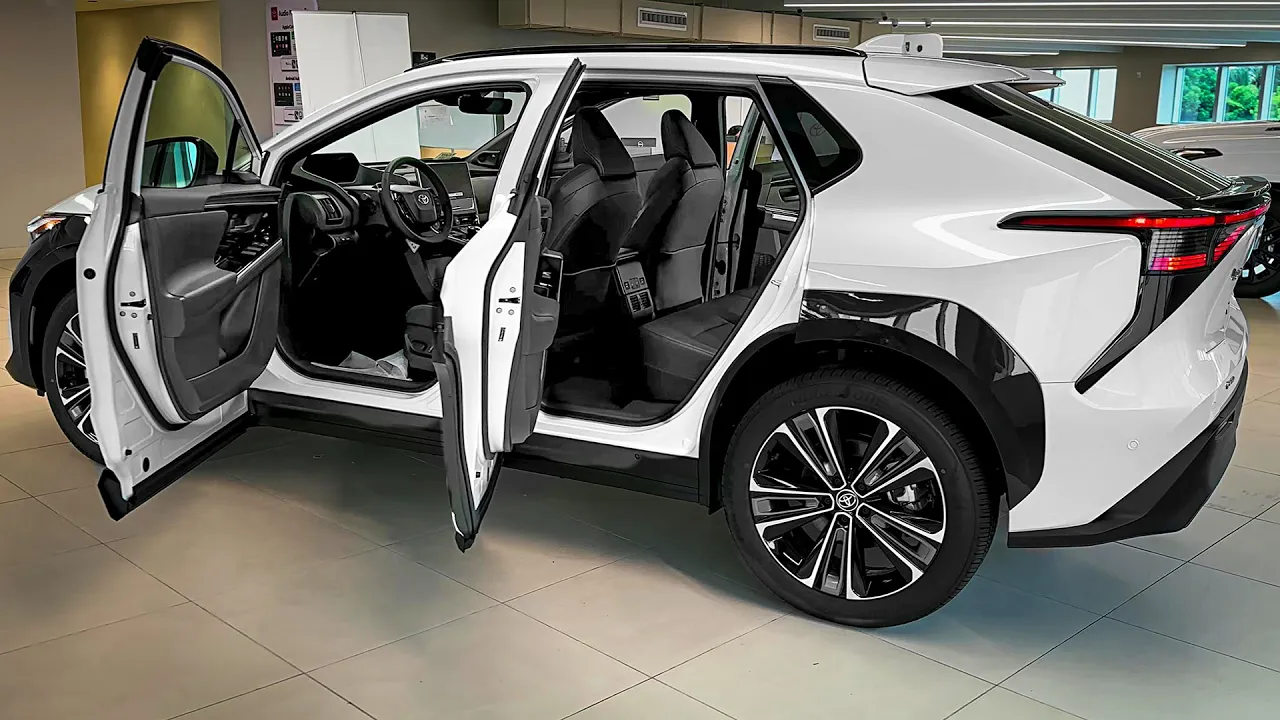 2025 Toyota bZ4X - Stylish Electric Family SUV!