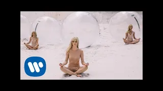 Sylwia Grzeszczak - Rakiety [Official Music Video]