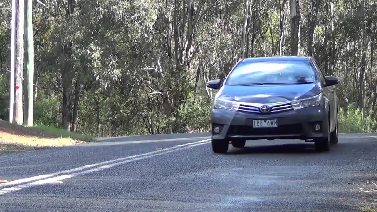 2015 Toyota Corolla SX sedan review