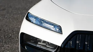 The BMW i7 Has Crystal Headlights