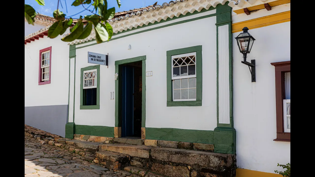 Vídeo de Loja da Semana Criativa de Tiradentes