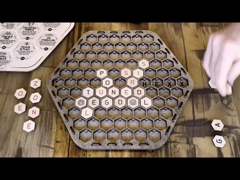 HEXX : The Word Game You'll Flip Over