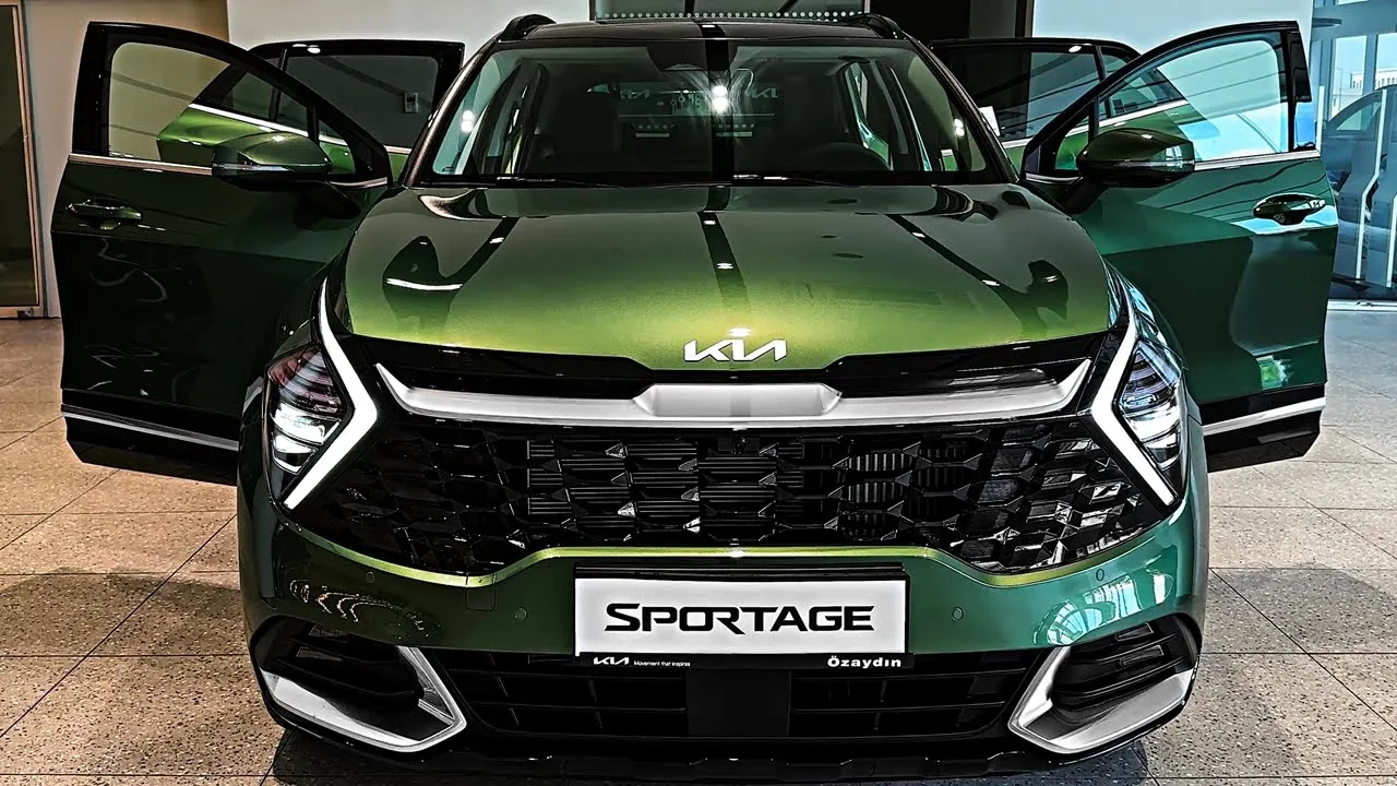 Kia Sportage (2023) - Futuristic Midsize SUV!