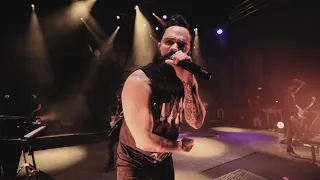 Skillet - Save Me (Live From London)
