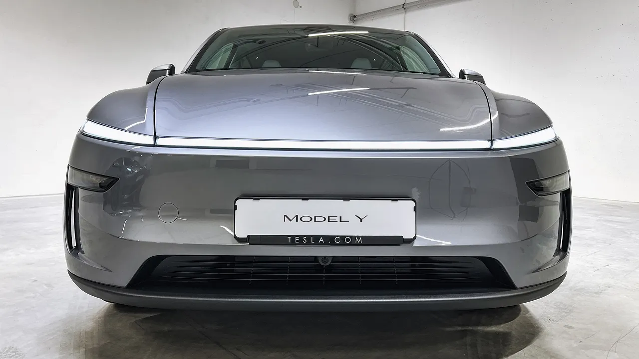 Sniktitt på nye Tesla Model Y Long Range 2025 (Juniper)
