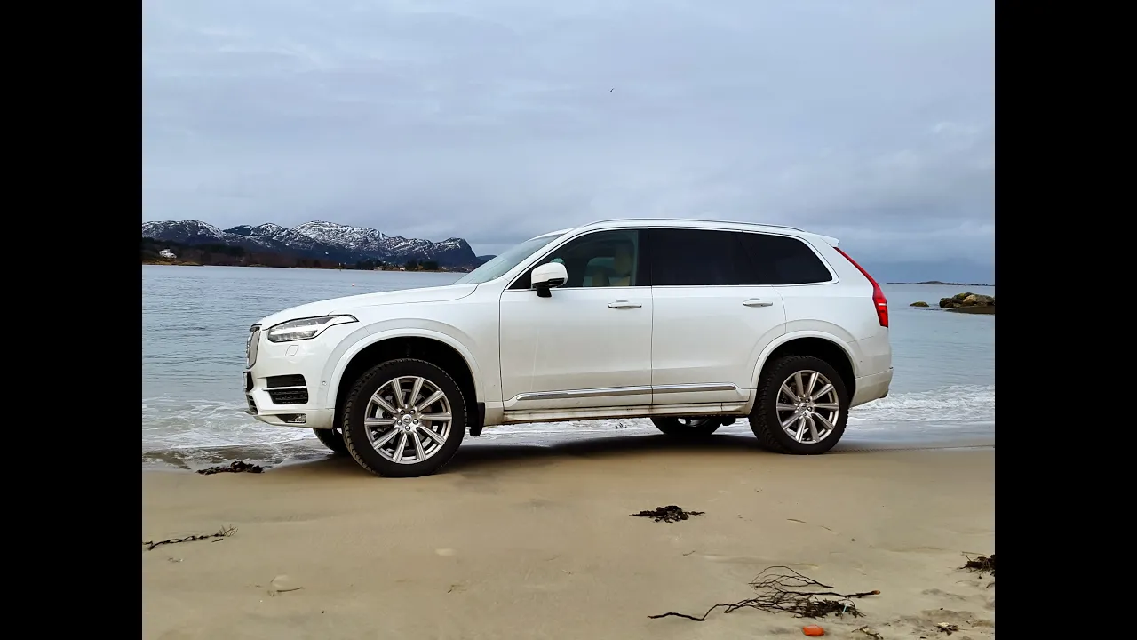 2016 Volvo XC90 - Driving on a beach!