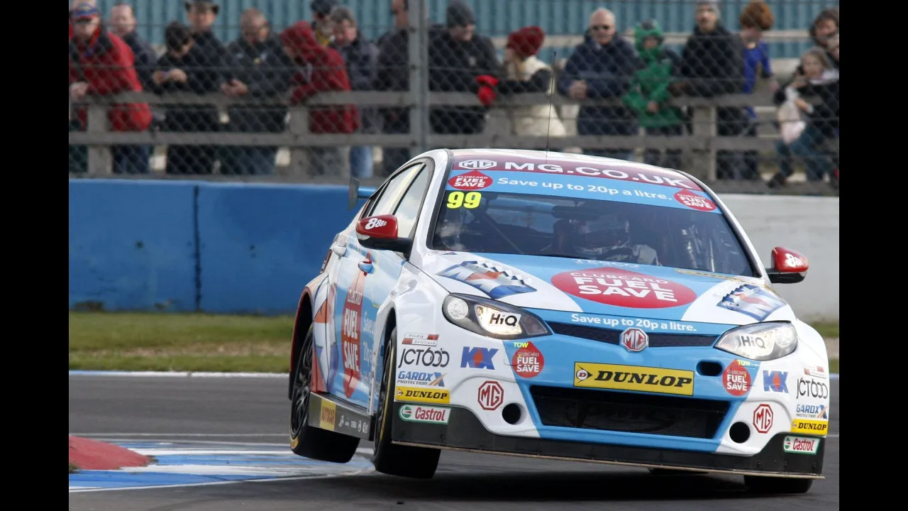 2014 Dunlop MSA British Touring Car Championship - highlights from Donington Park