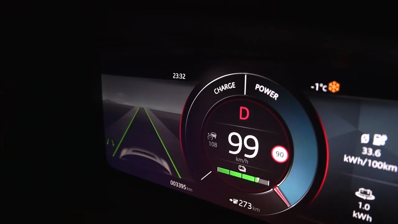 Jaguar I-Pace EV320 acceleration and noise test