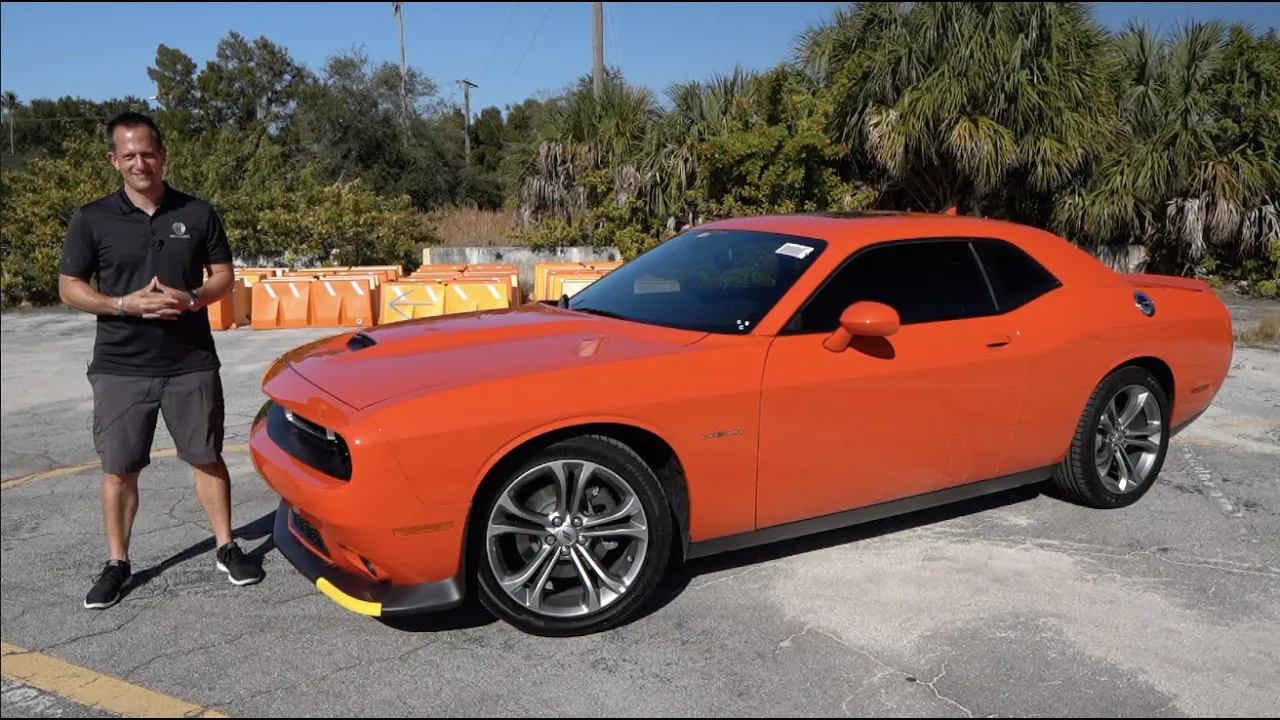 Is the Dodge Challenger R/T a GOOD muscle car with a 6-speed manual?
