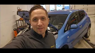 Elbilmek repairing Nissan Leaf with precharge fault