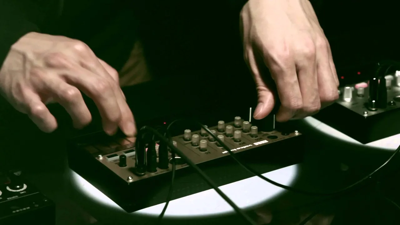 Product video thumbnail for Korg Volca Analog Bass Machine Synthesizer