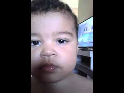 BEBEZINHO QUERENDO VER PATATI PATATA