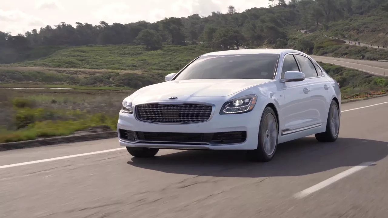 2019 Kia K900 / Kia K9 First Look