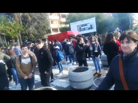 <span style="color:var(--accent)">Video:</span> Penisola Sorrentina: manifestazione studentesca dell’8 marzo