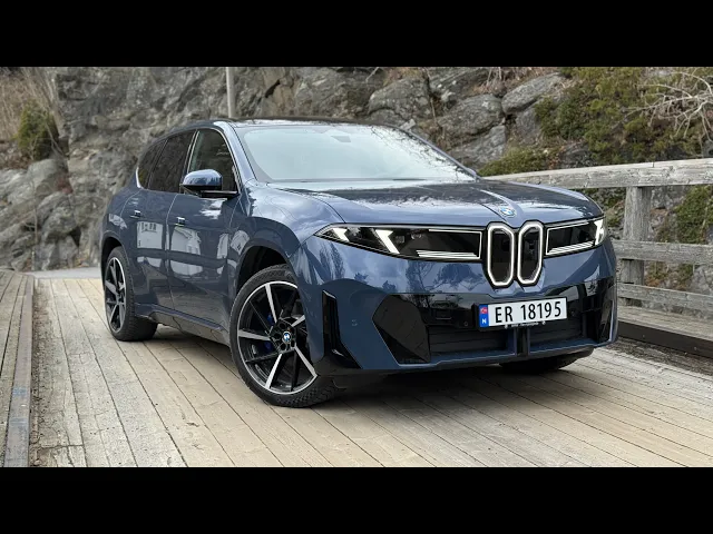 BMW iX3 50 xDrive - Imponerende teknologi, men litt skuffende interiør - DEL 1